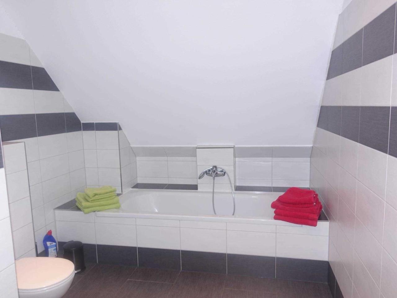 Ferienwohnung Regenbogenhaus Hasselberg  Ngoại thất bức ảnh