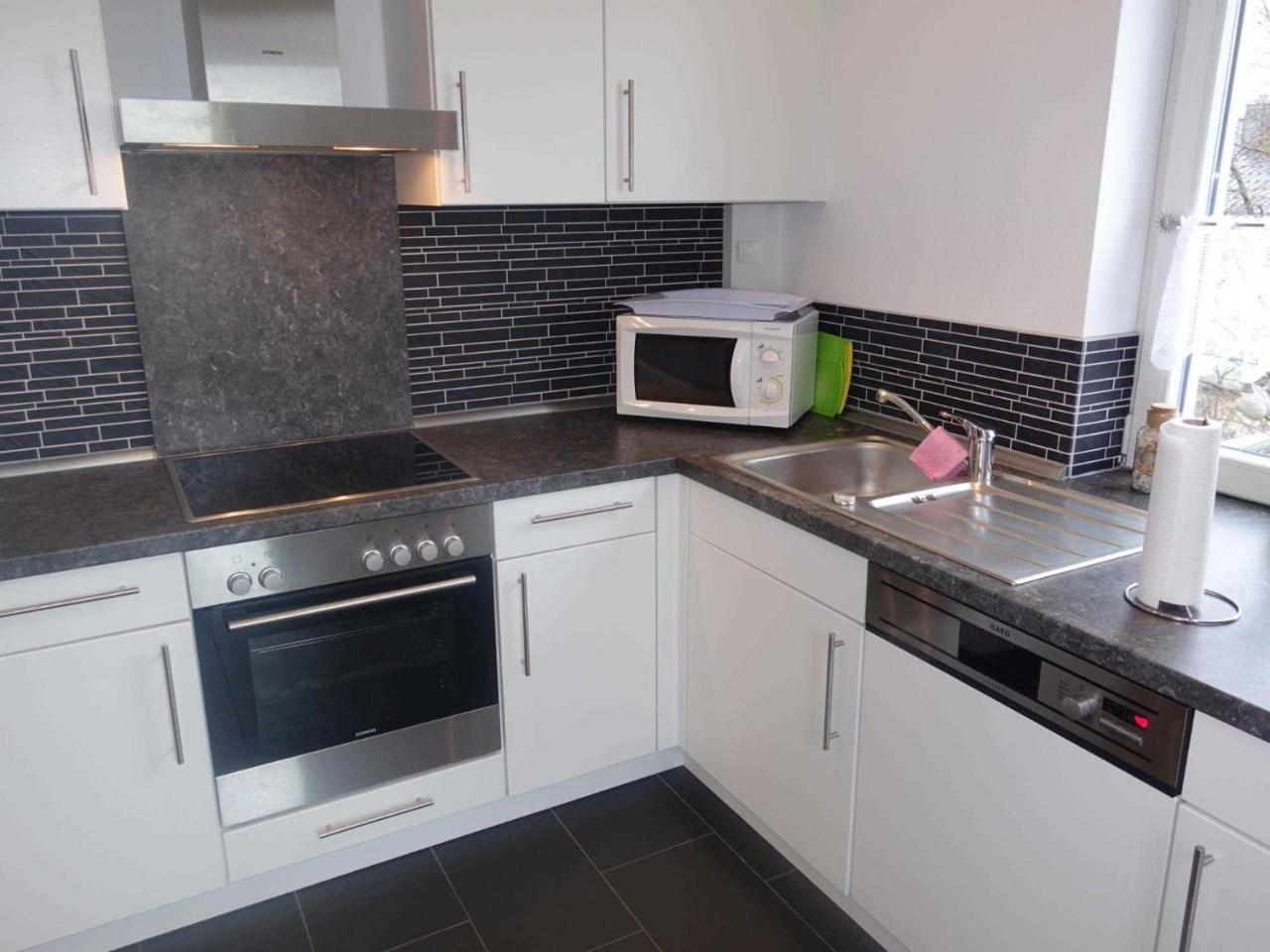 Ferienwohnung Regenbogenhaus Hasselberg  Ngoại thất bức ảnh